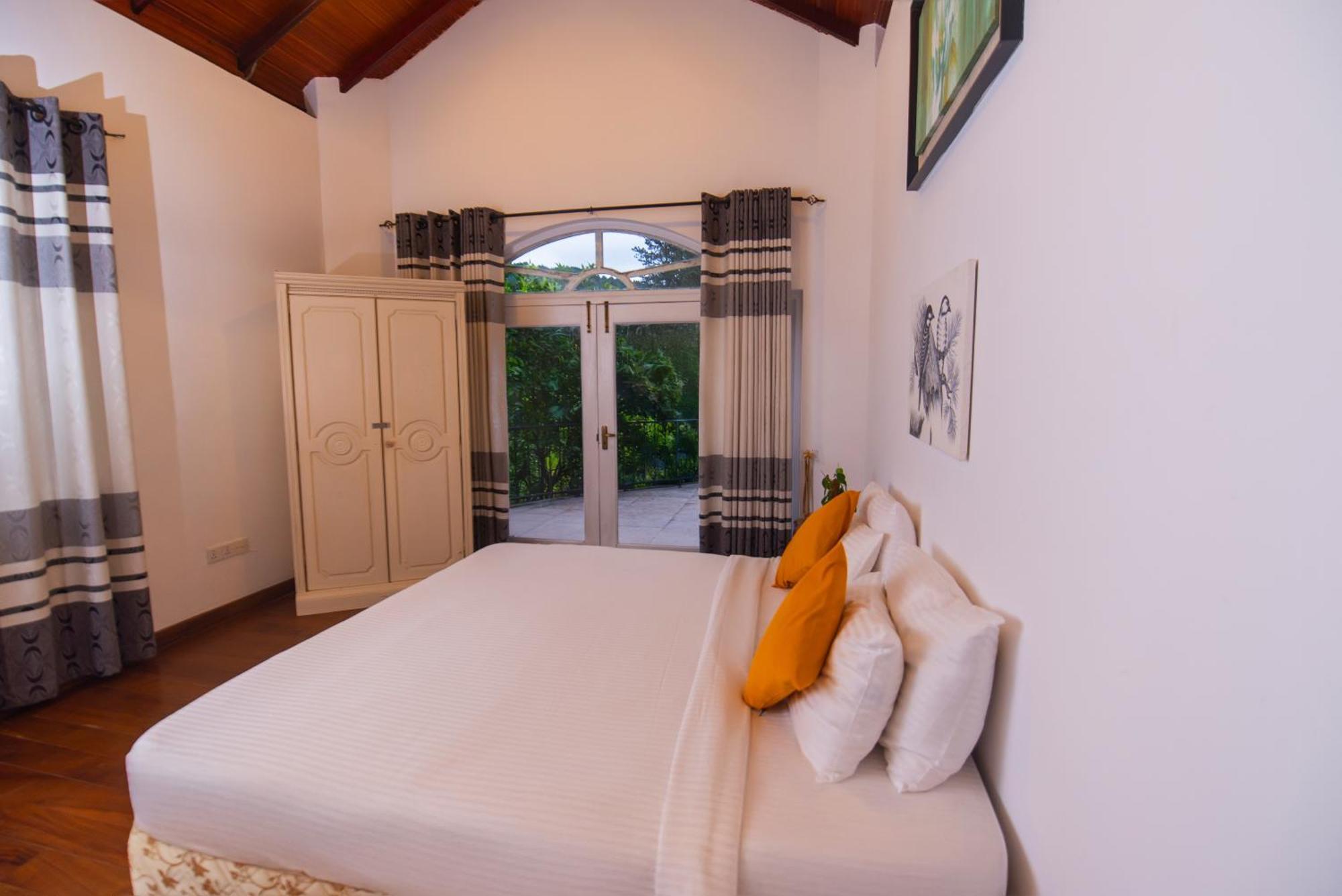 Chaminrich Villa Kandy Exterior photo