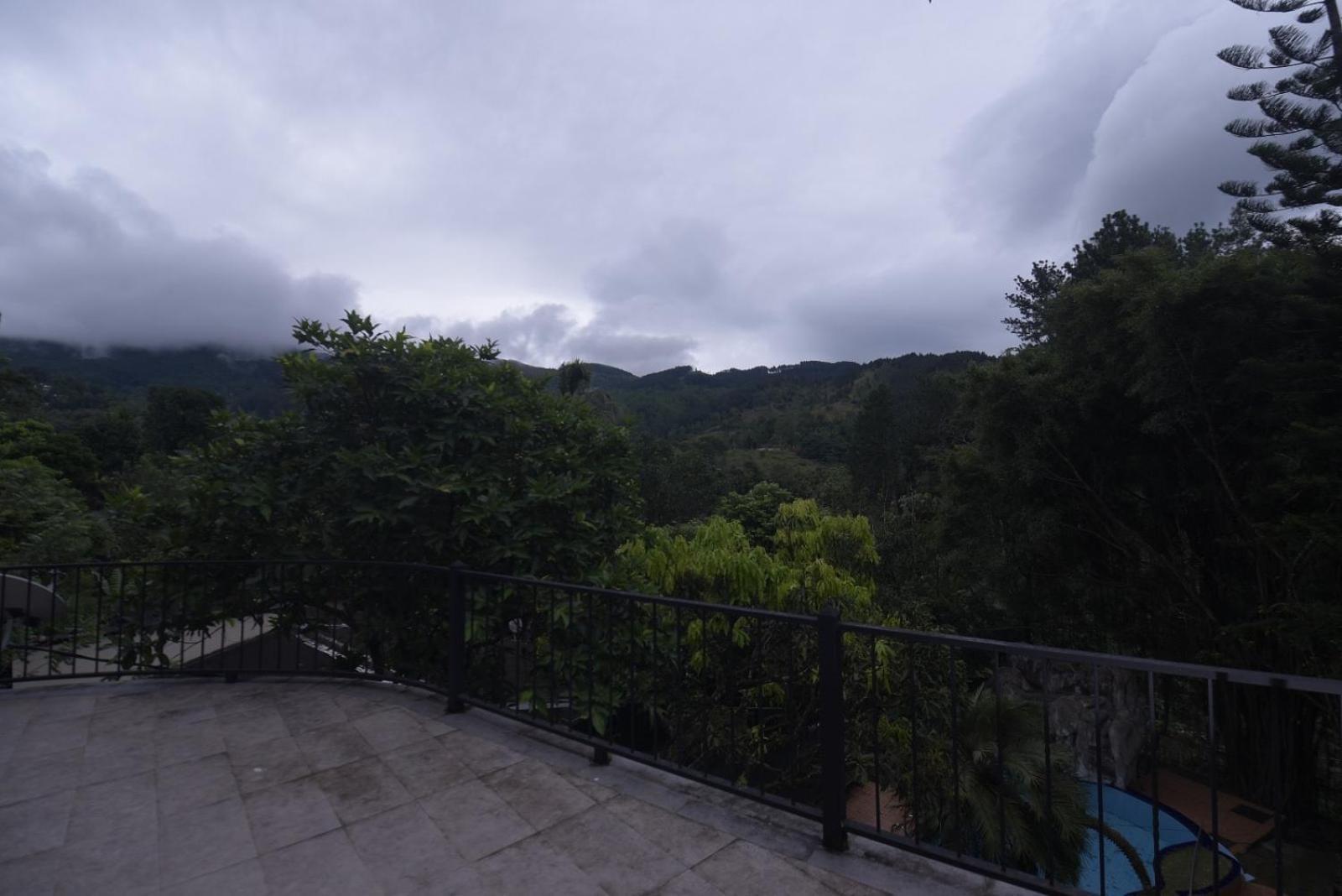 Chaminrich Villa Kandy Exterior photo